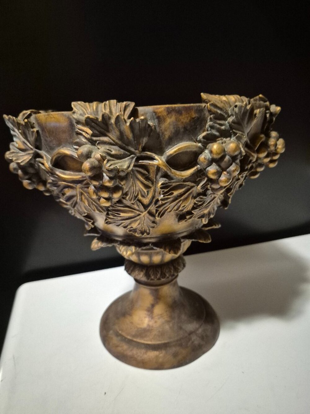 VINTAGE HOLLYWOOD REGENCY ORNATE PEDESTAL BOWL